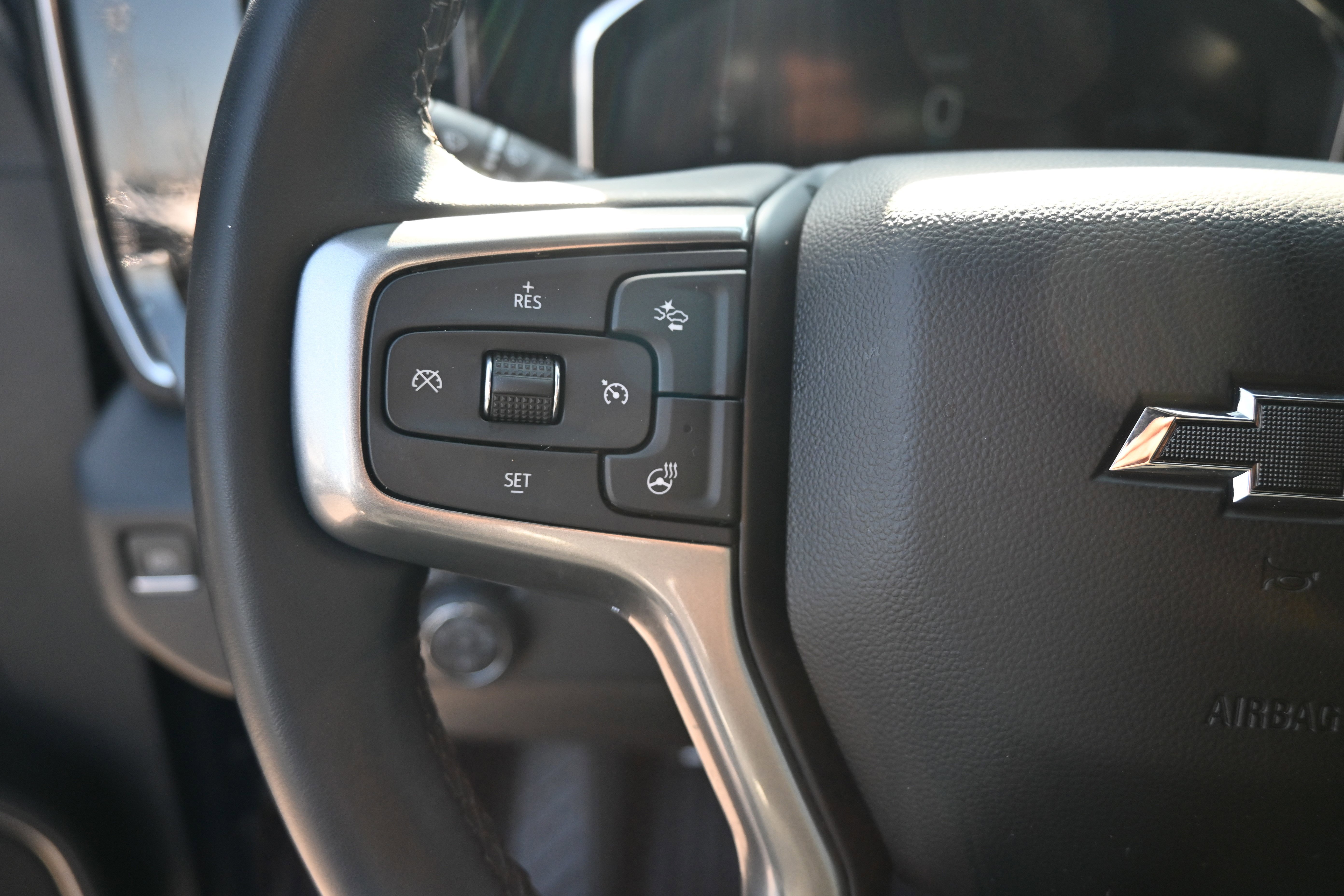 Used 2024 Chevrolet Silverado 2500 LT w/ Midnight Edition image 19