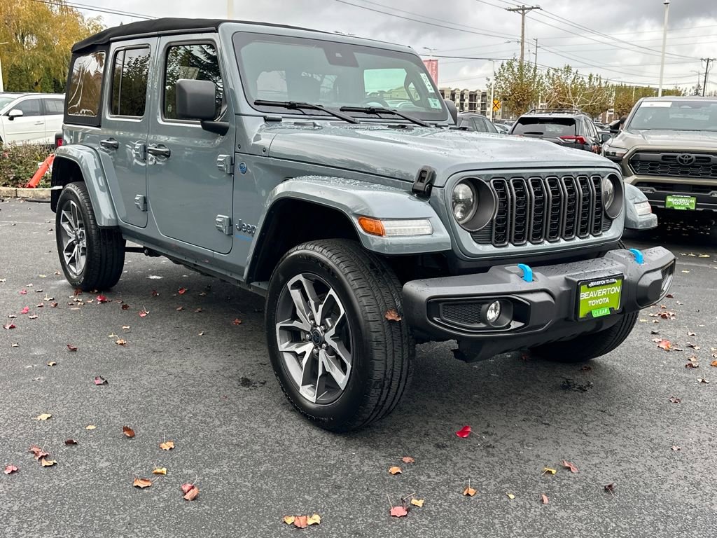 Used 2024 Jeep Wrangler Unlimited image 7