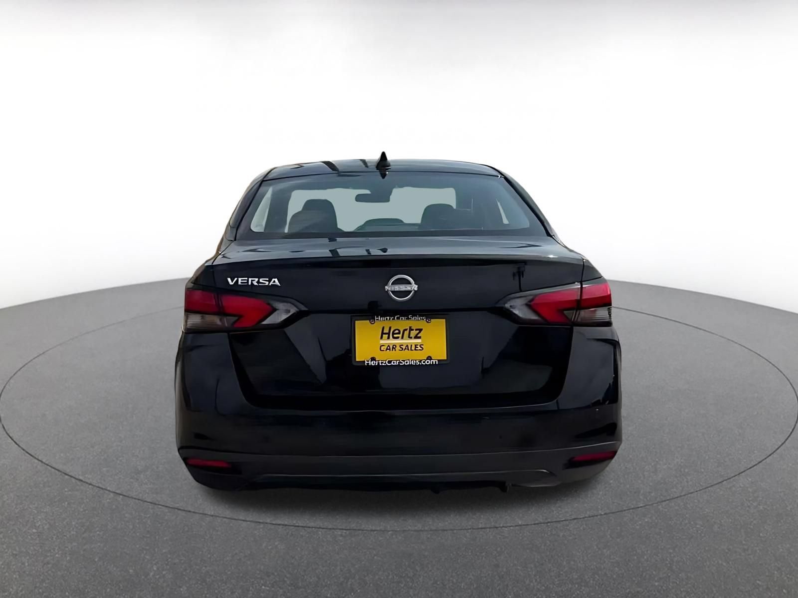 Used 2025 Nissan Versa SV FWD image 10
