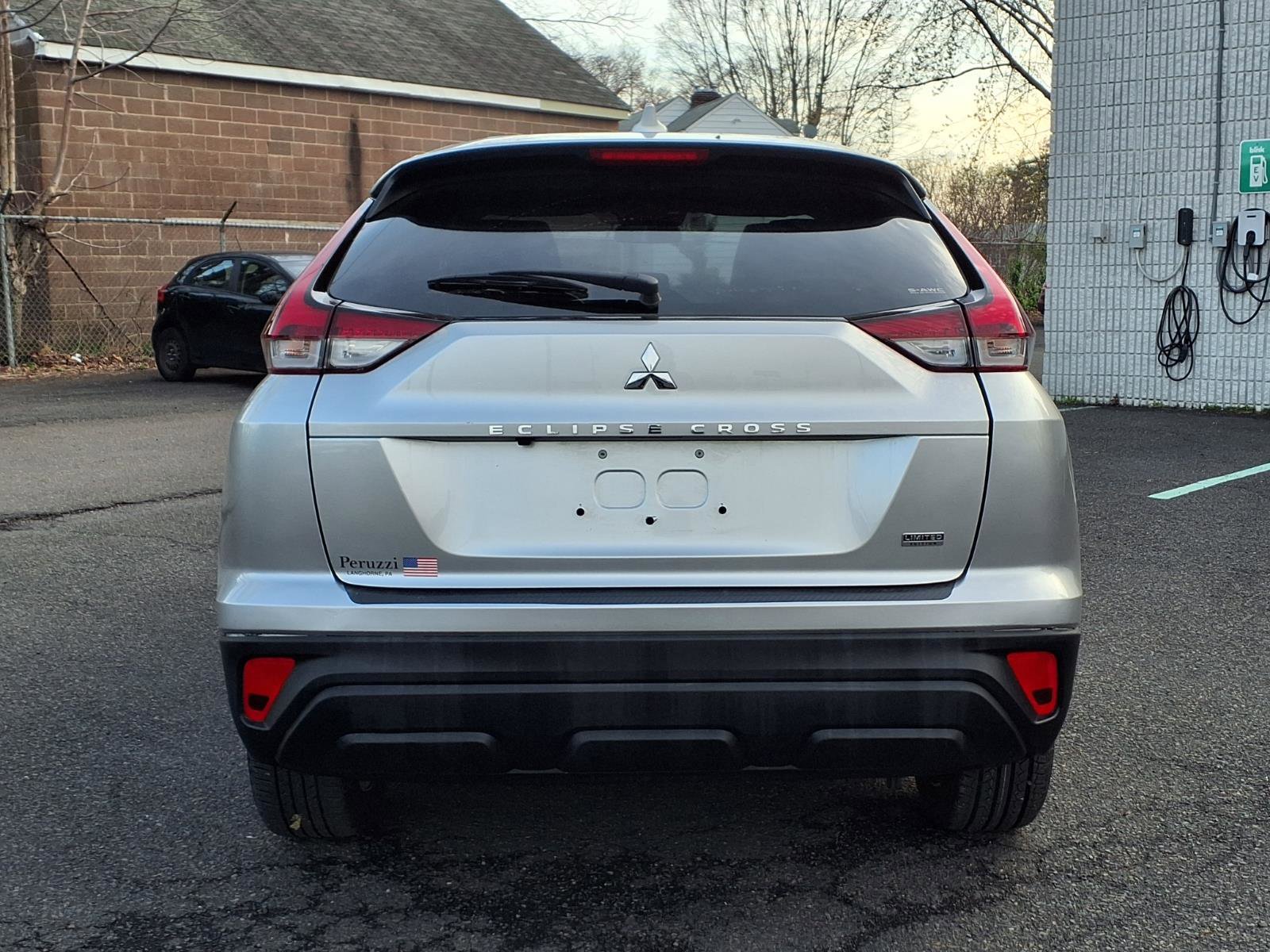Used 2024 Mitsubishi Eclipse Cross LE image 4