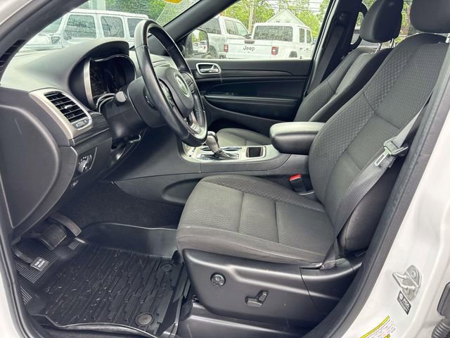 Used 2021 Jeep Grand Cherokee Laredo AWD/4WD image 10