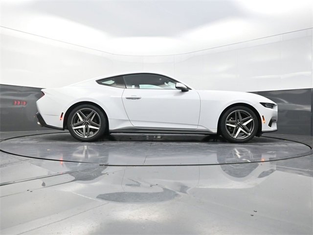 Used 2024 Ford Mustang Coupe image 30