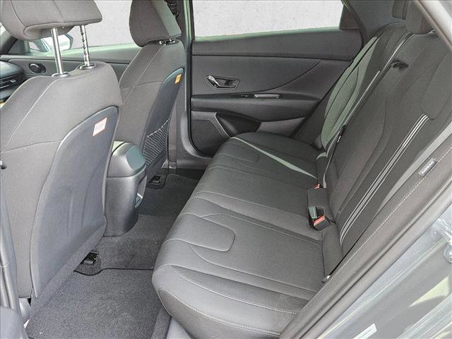 New 2026 Hyundai Elantra SEL Sport FWD image 11