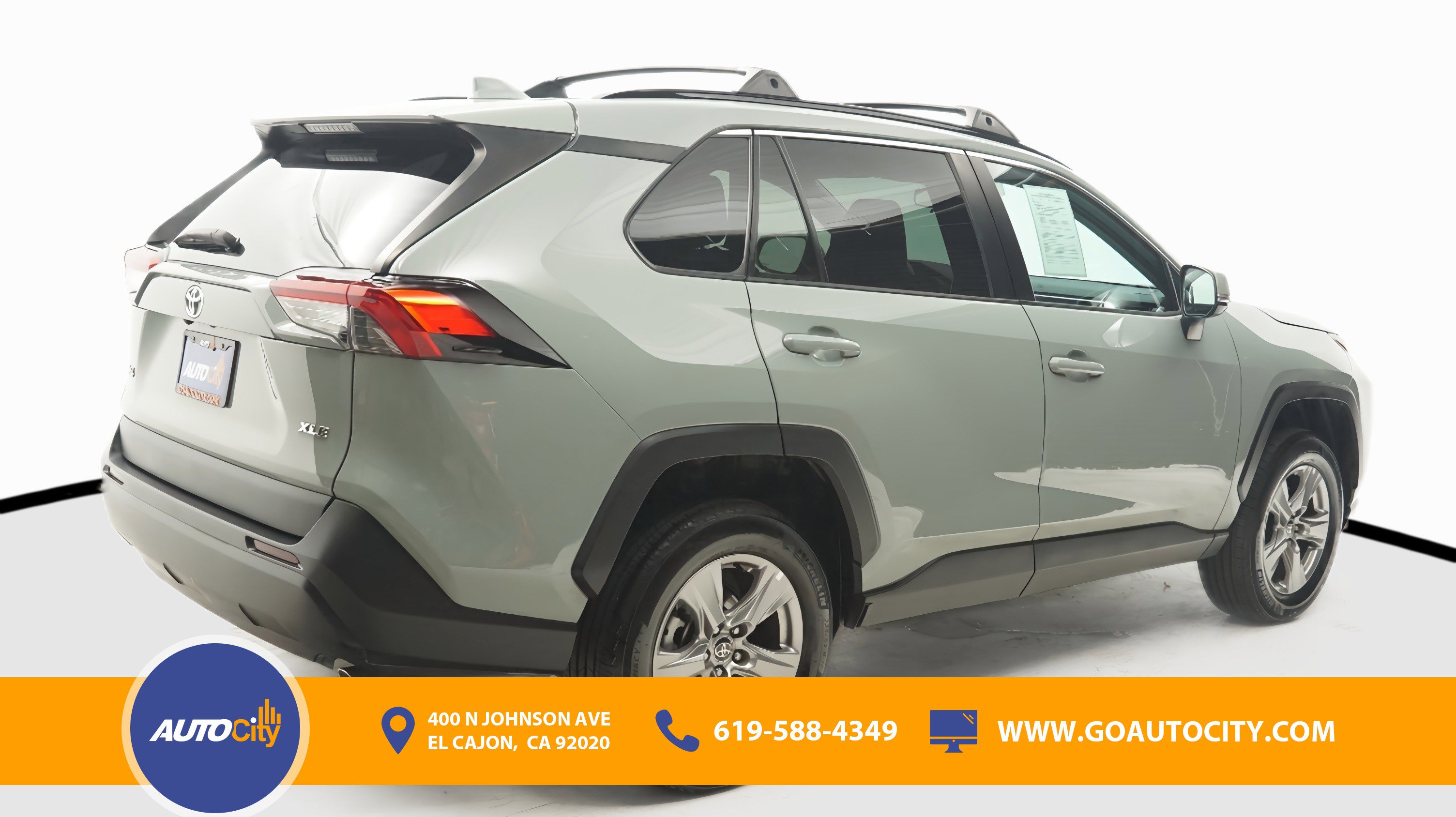 Used 2023 Toyota RAV4 XLE image 6