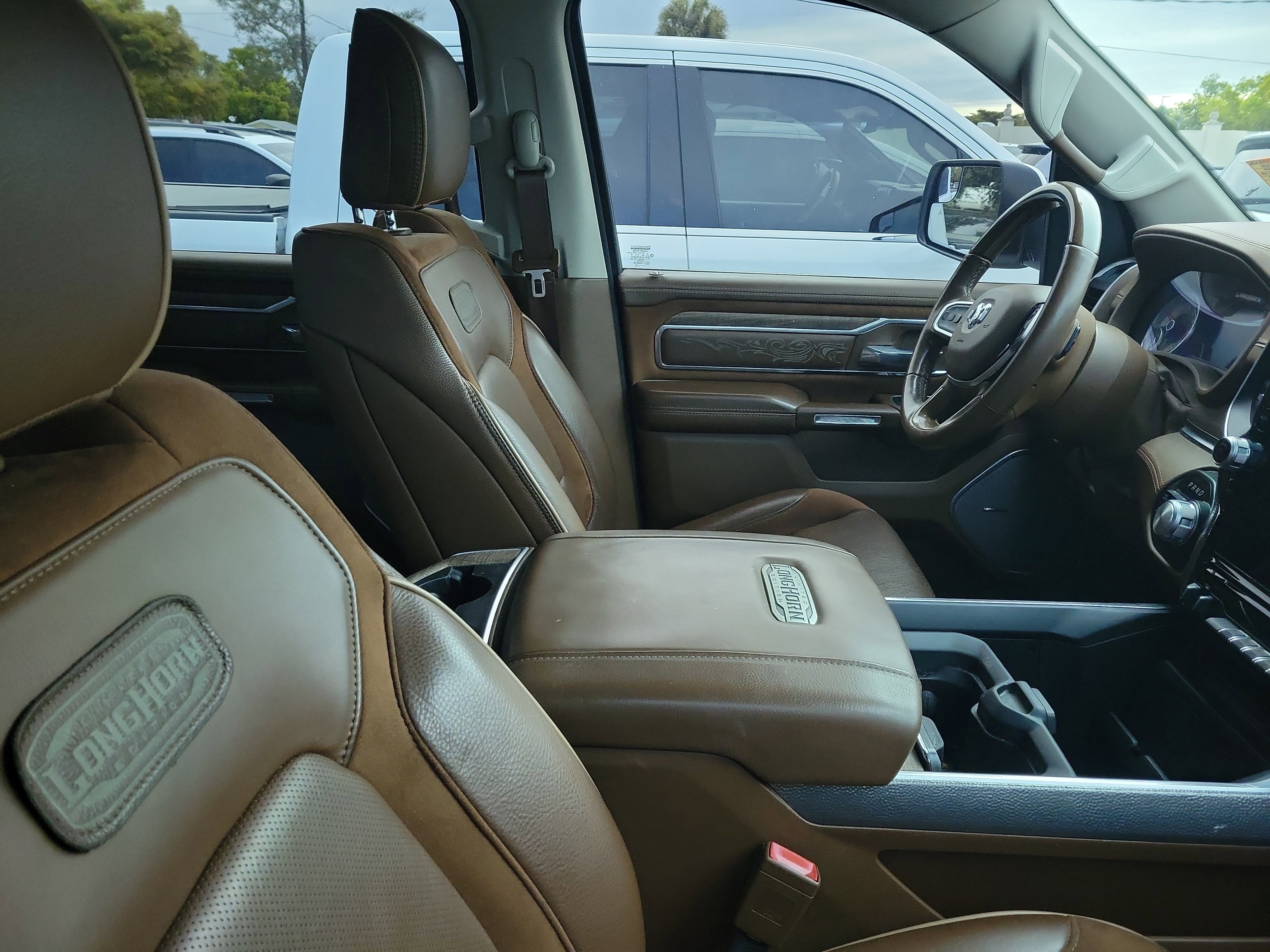 Used 2022 RAM 1500 Limited image 8