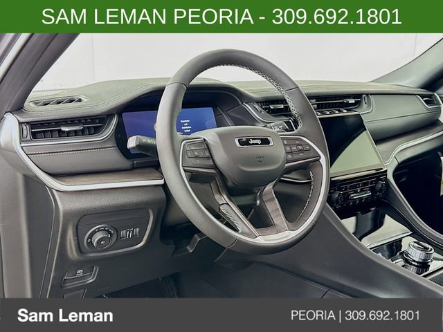 New 2025 Jeep Grand Cherokee L Limited w/ Black Appearance Package image 9