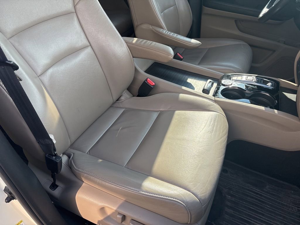 Used 2016 Honda Pilot Touring image 30
