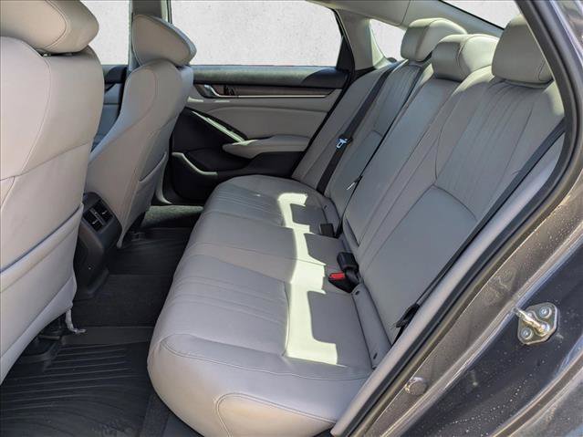 Used 2018 Honda Accord Touring image 19