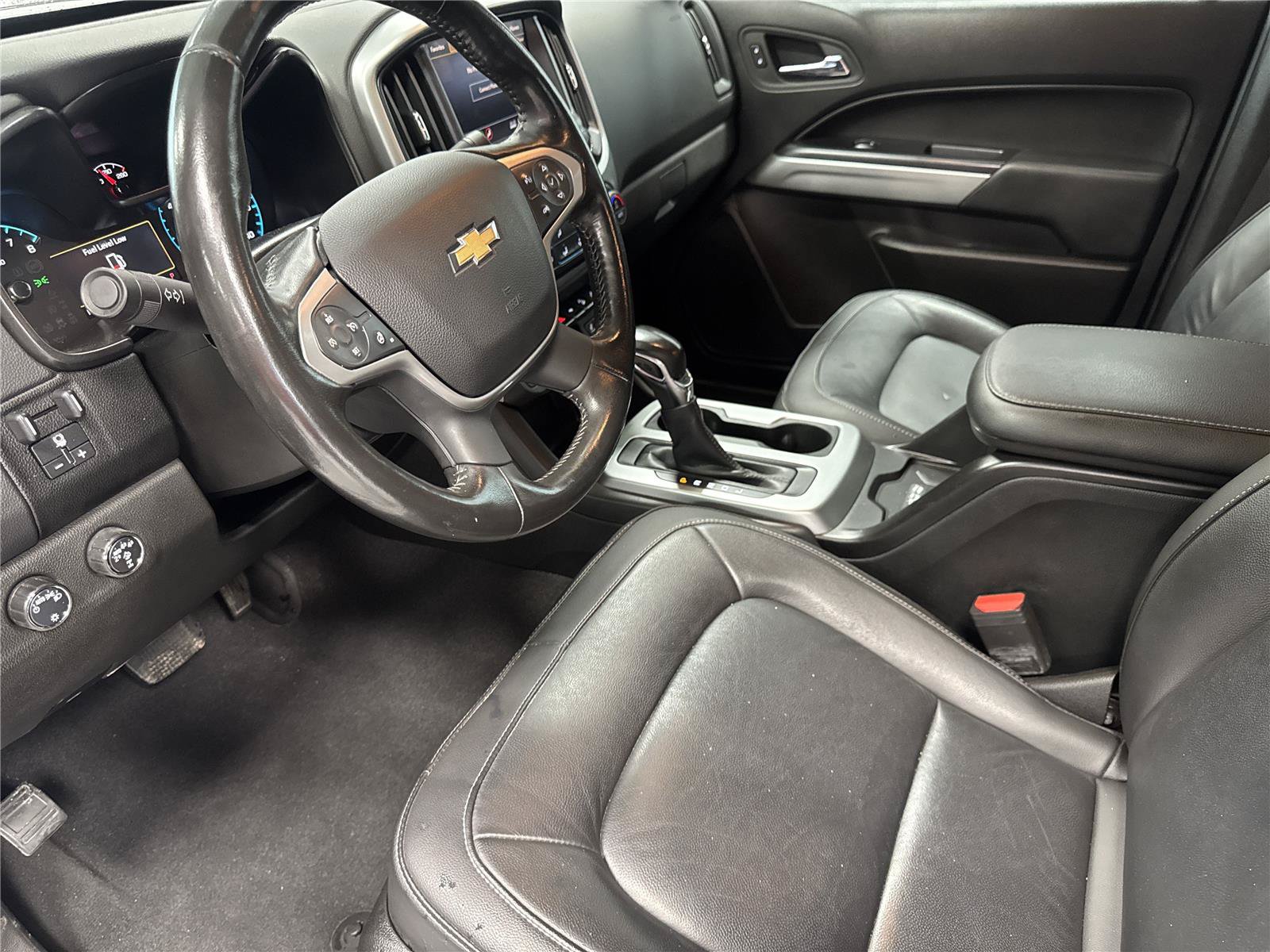 Used 2022 Chevrolet Colorado ZR2 AWD/4WD image 9