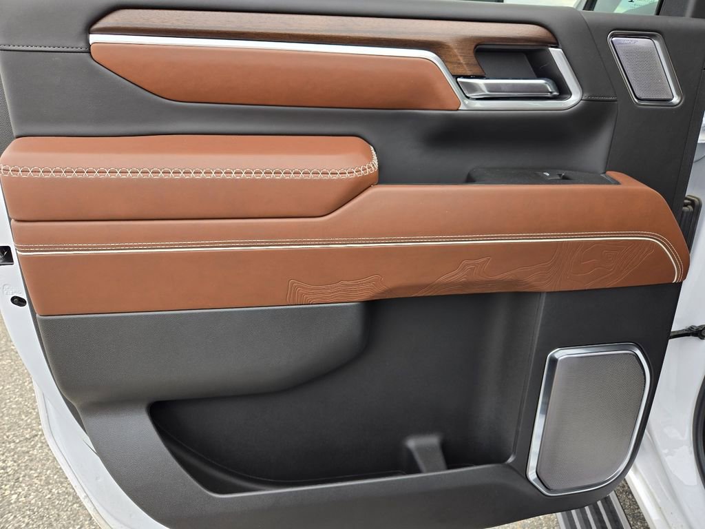 New 2025 GMC Sierra 2500 Denali Ultimate image 38