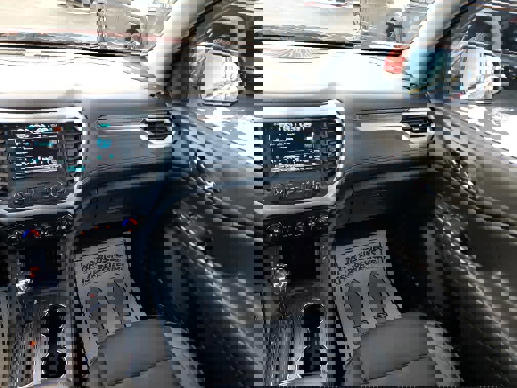 Used 2019 GMC Acadia SLT image 16