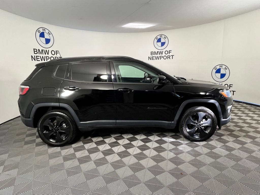 Used 2019 Jeep Compass Latitude AWD/4WD image 11