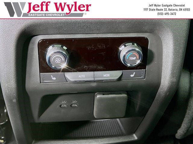New 2026 Chevrolet Traverse RS w/ LPO, Floor Liner Package FWD image 29