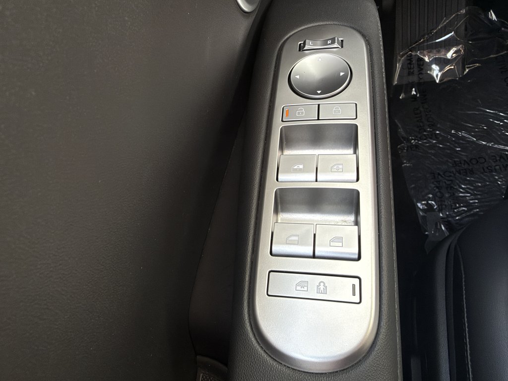 Used 2026 Hyundai Palisade SEL FWD image 26