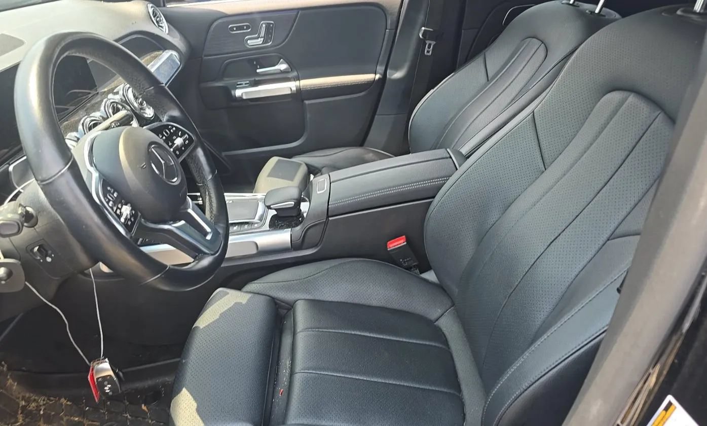 Used 2023 Mercedes-Benz EQB 350 4MATIC SUV w/ Pinnacle Package image 52