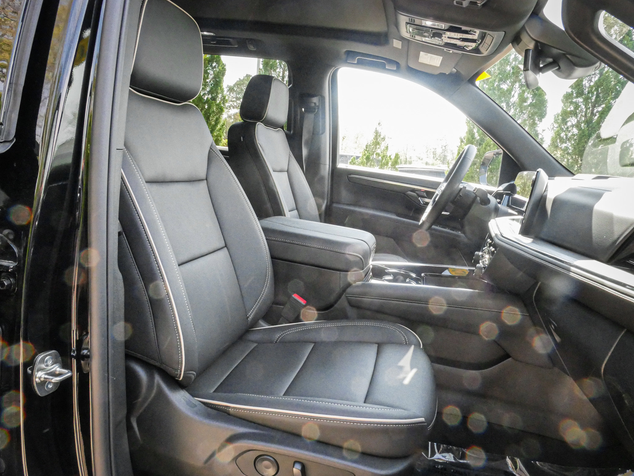 Used 2026 Chevrolet Tahoe Premier w/ Sun And Tow Package image 34