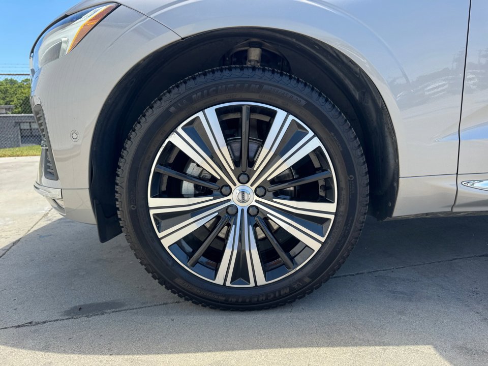 Certified 2023 Volvo XC60 B5 Plus w/ Climate Package AWD/4WD image 31
