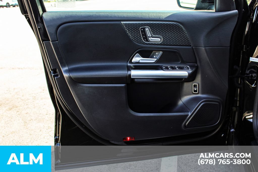 Used 2025 Mercedes-Benz GLA 250 image 36