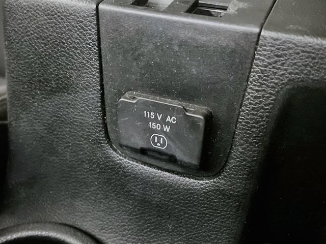 Used 2017 Jeep Wrangler Unlimited Sahara w/ Connectivity Group AWD/4WD image 30