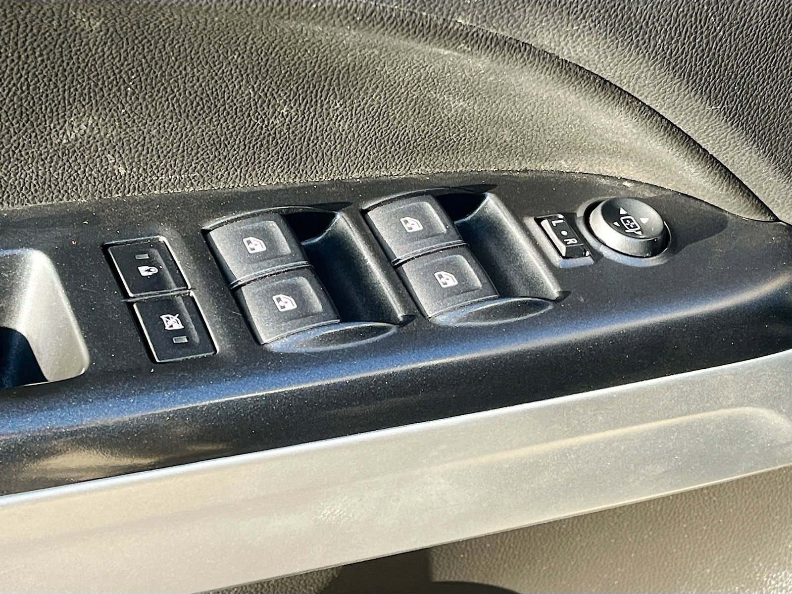 Used 2021 Chevrolet Colorado ZR2 image 18