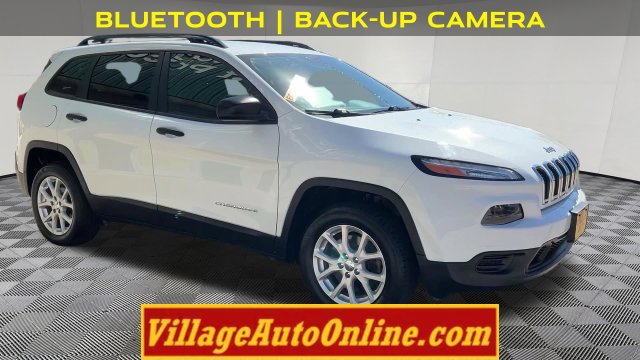 Used 2017 Jeep Cherokee Sport w/ Cold Weather Group FWD image 5