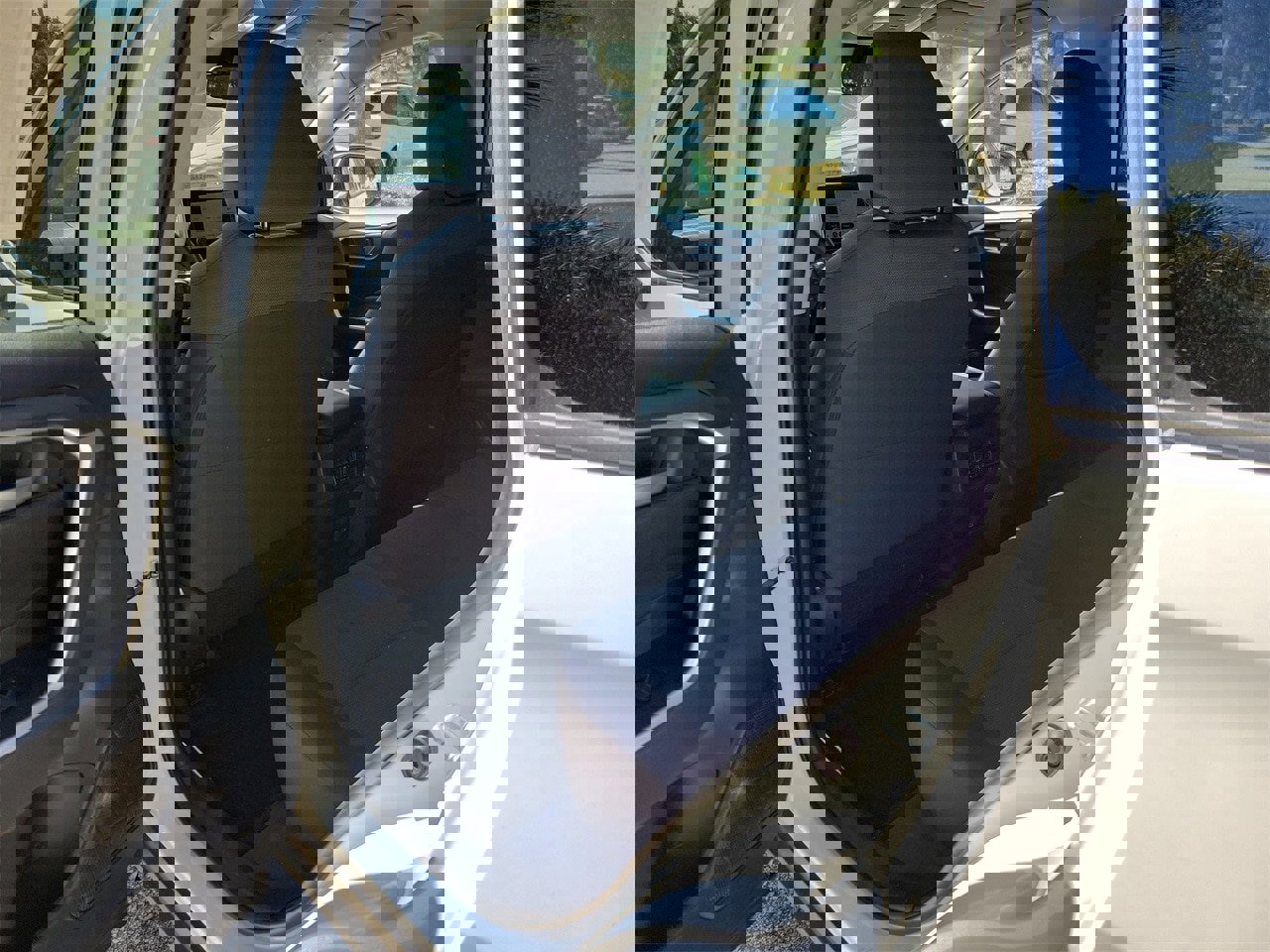 Used 2024 Toyota RAV4 XLE image 9