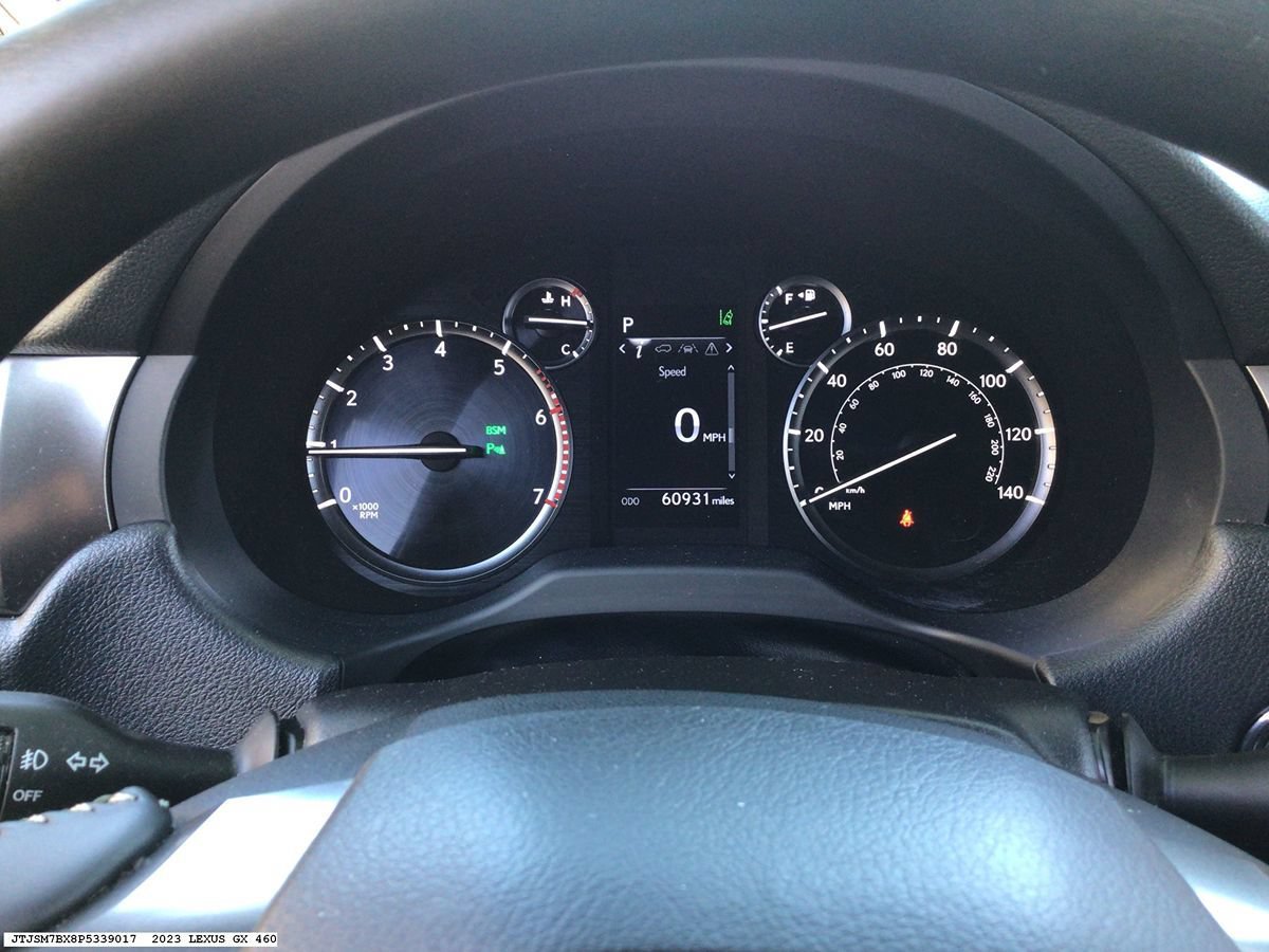 Used 2023 Lexus GX 460 w/ Black Line Special Edition AWD/4WD image 14