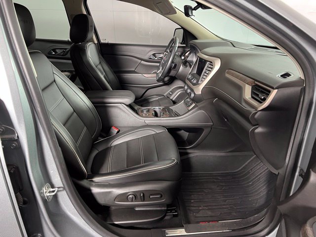 Used 2023 GMC Acadia Denali w/ Denali Ultimate Package AWD/4WD image 9
