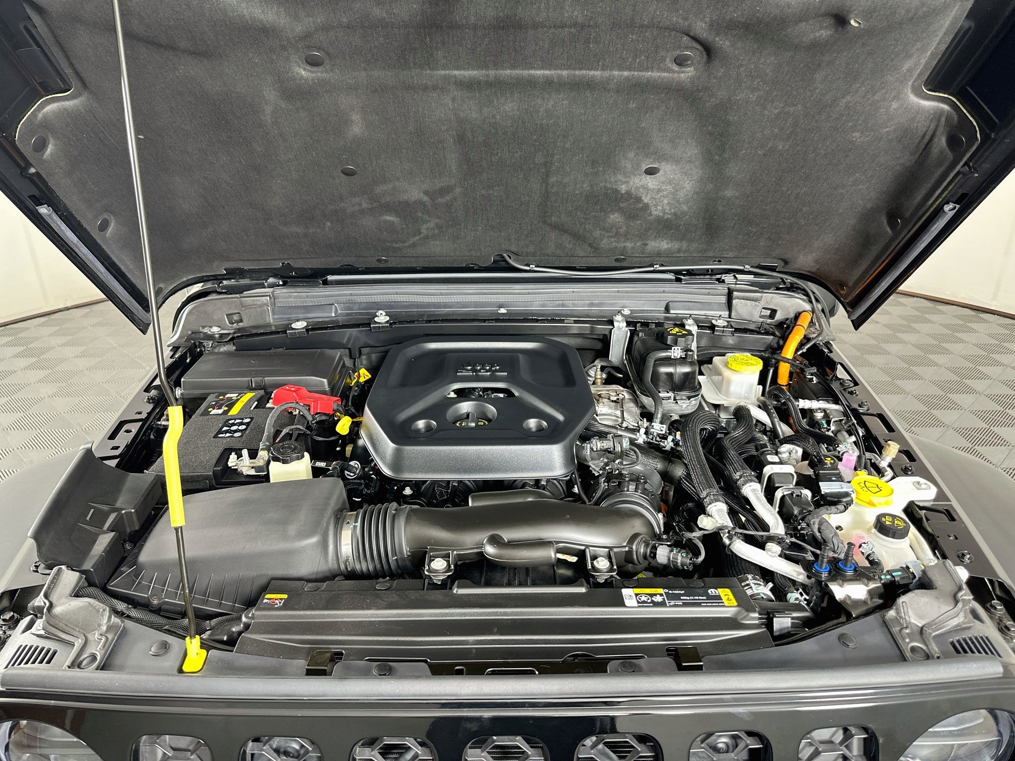 Used 2023 Jeep Wrangler Unlimited AWD/4WD image 30