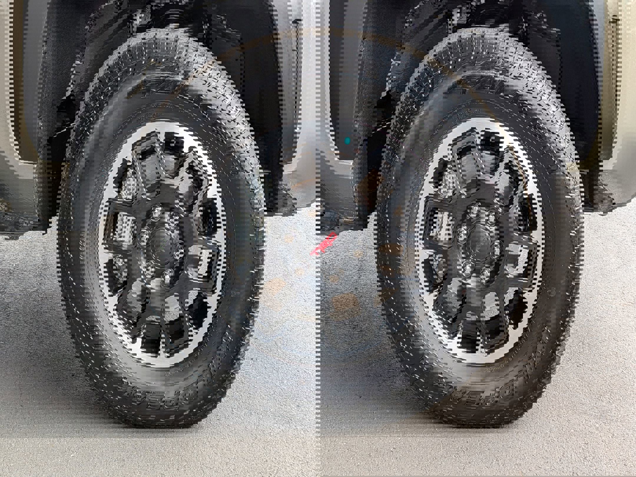 Used 2025 Toyota Tacoma TRD Off-Road image 7