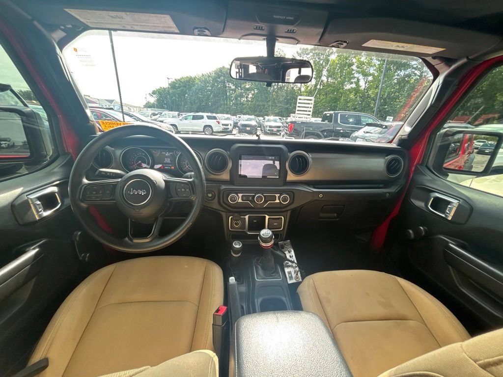 Used 2020 Jeep Gladiator Sport AWD/4WD image 19