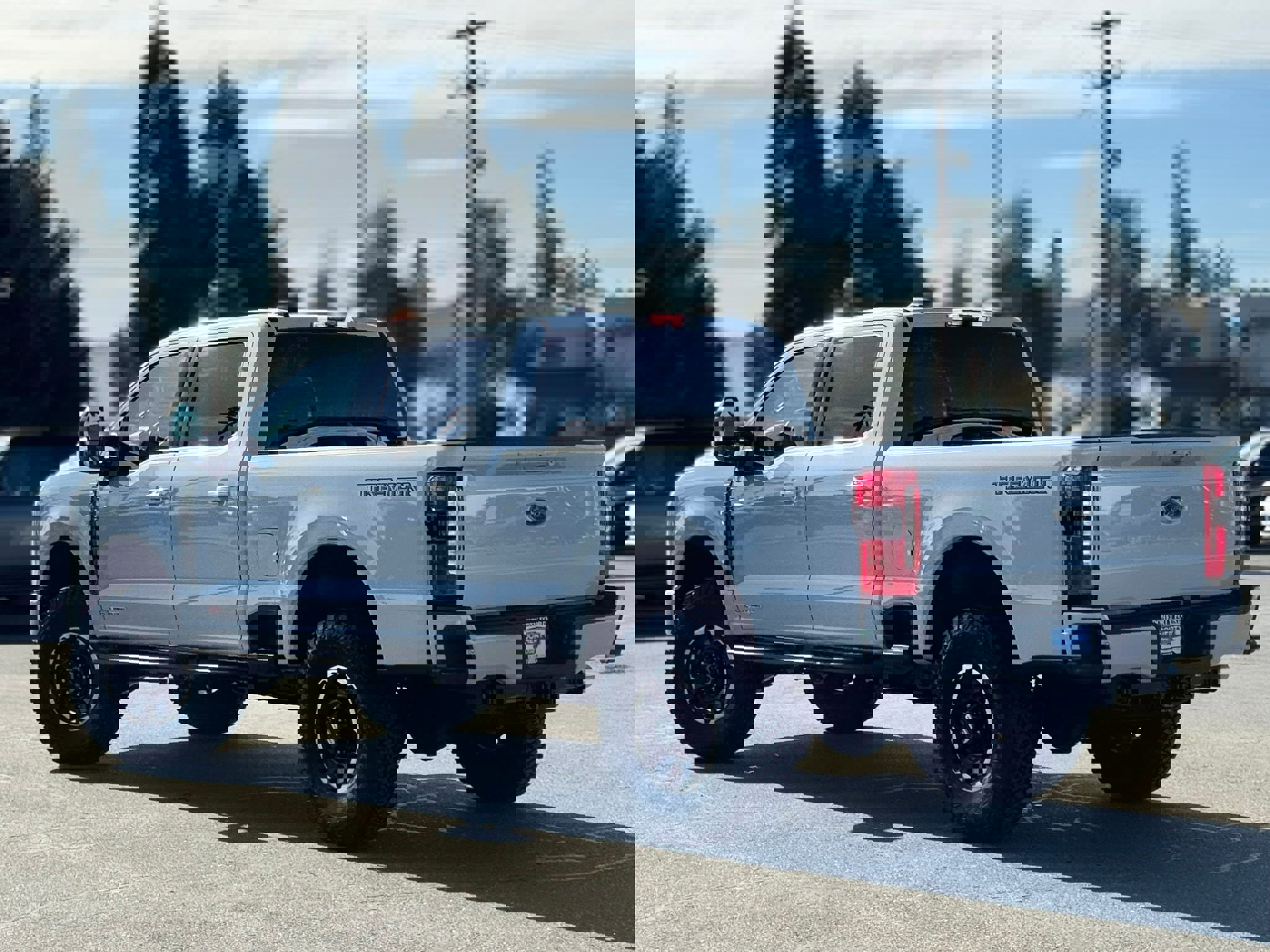 New 2025 Ford F250 XLT w/ Black Appearance Package image 33