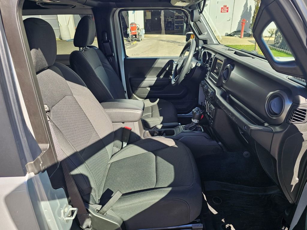 Used 2022 Jeep Wrangler Willys image 11