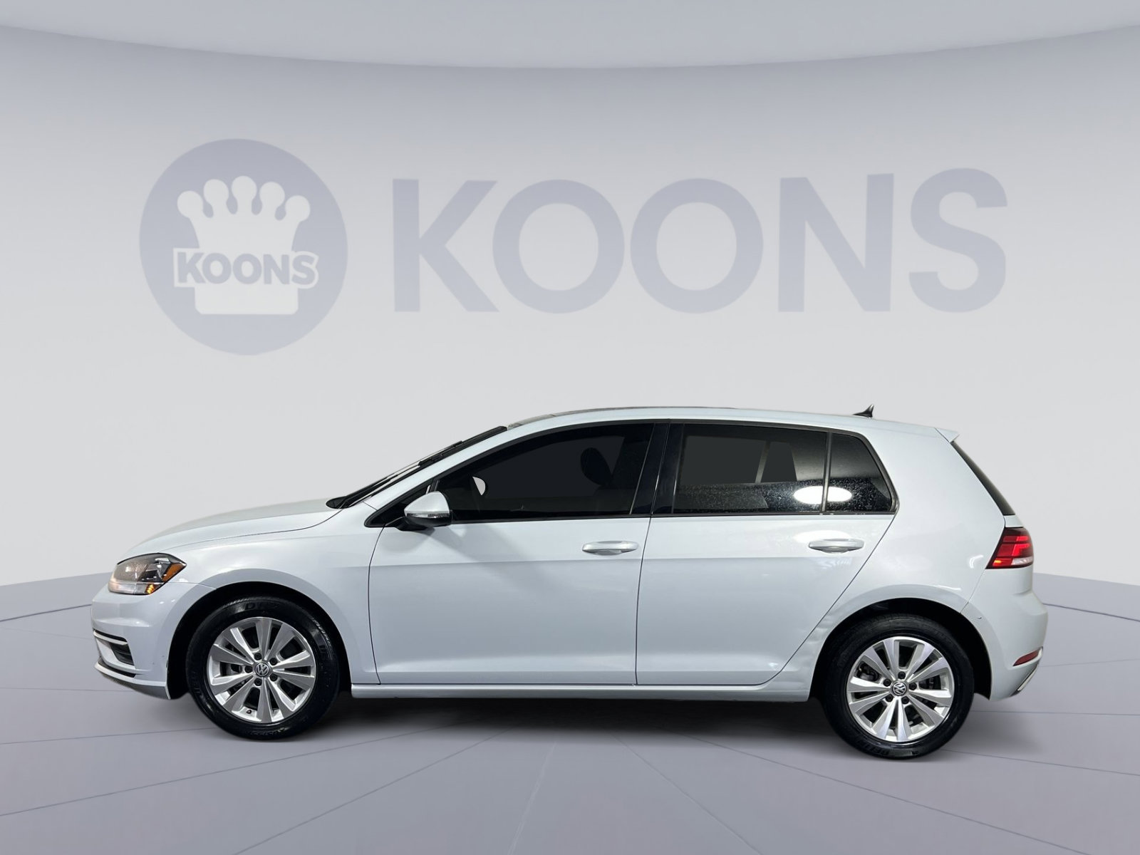 Used 2021 Volkswagen Golf 4-Door FWD image 7