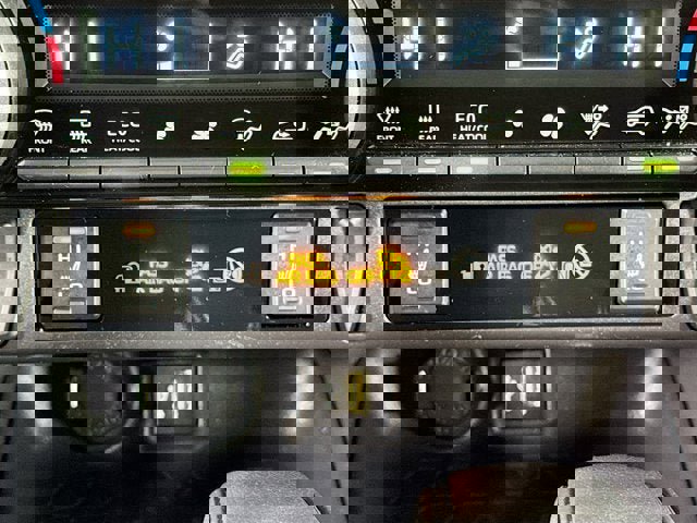 Used 2025 Toyota RAV4 XLE w/ Convenience Package image 15