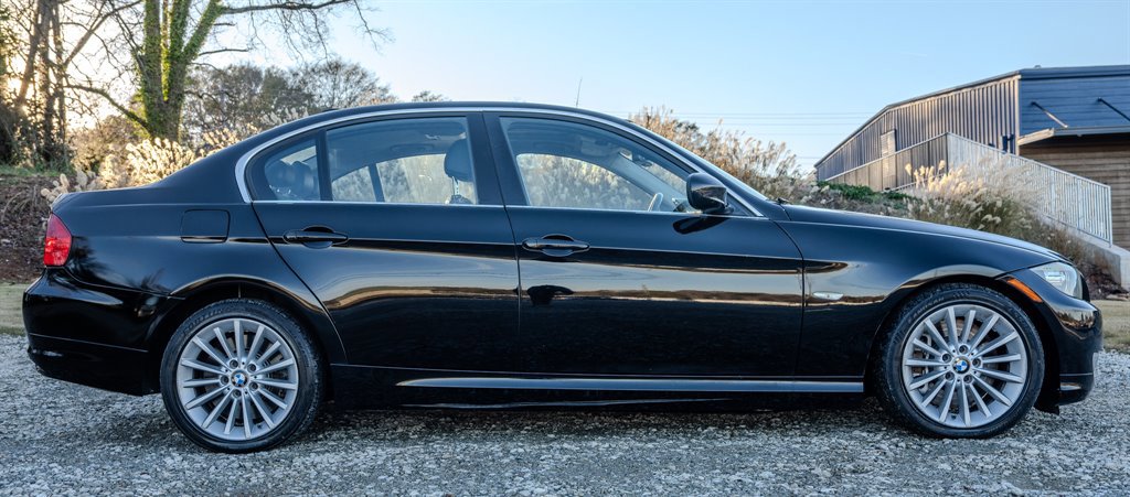 Used 2011 BMW 335i Sedan image 6