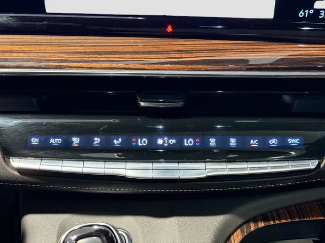Used 2021 Cadillac Escalade Premium Luxury AWD/4WD image 14