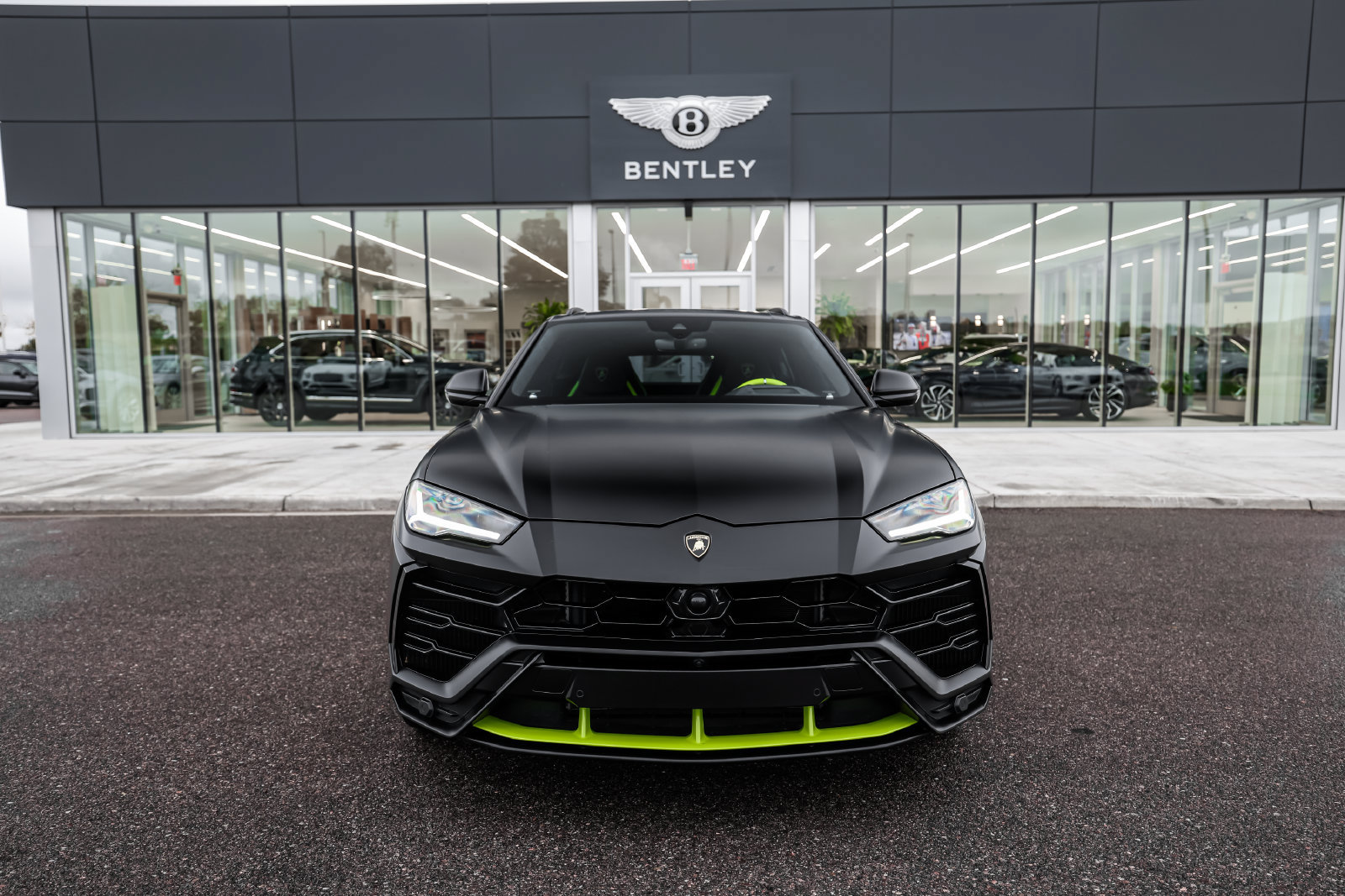 Used 2022 Lamborghini Urus AWD/4WD image 19