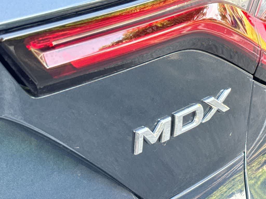 Used 2025 Acura MDX w/ Technology Package FWD image 10
