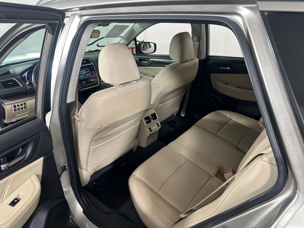 Used 2018 Subaru Outback 3.6R Limited image 19