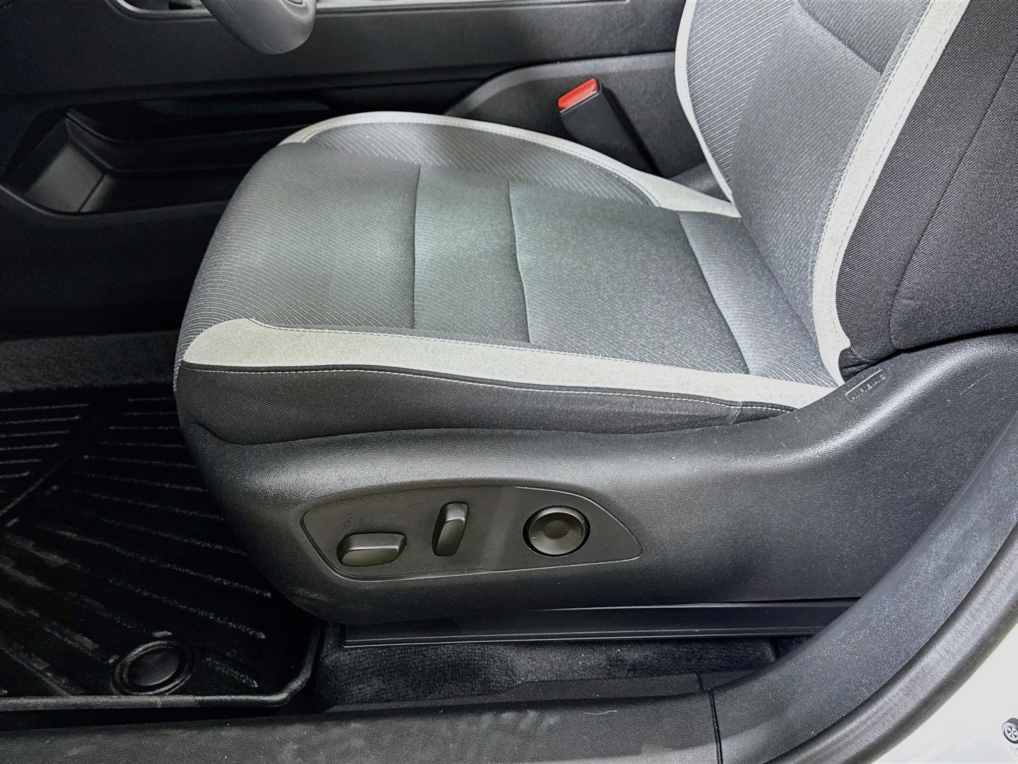 Used 2025 Honda Prologue EX image 21