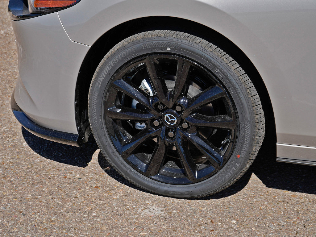 New 2026 MAZDA MAZDA3 Hatchback w/Premium Plus Pkg AWD/4WD image 6
