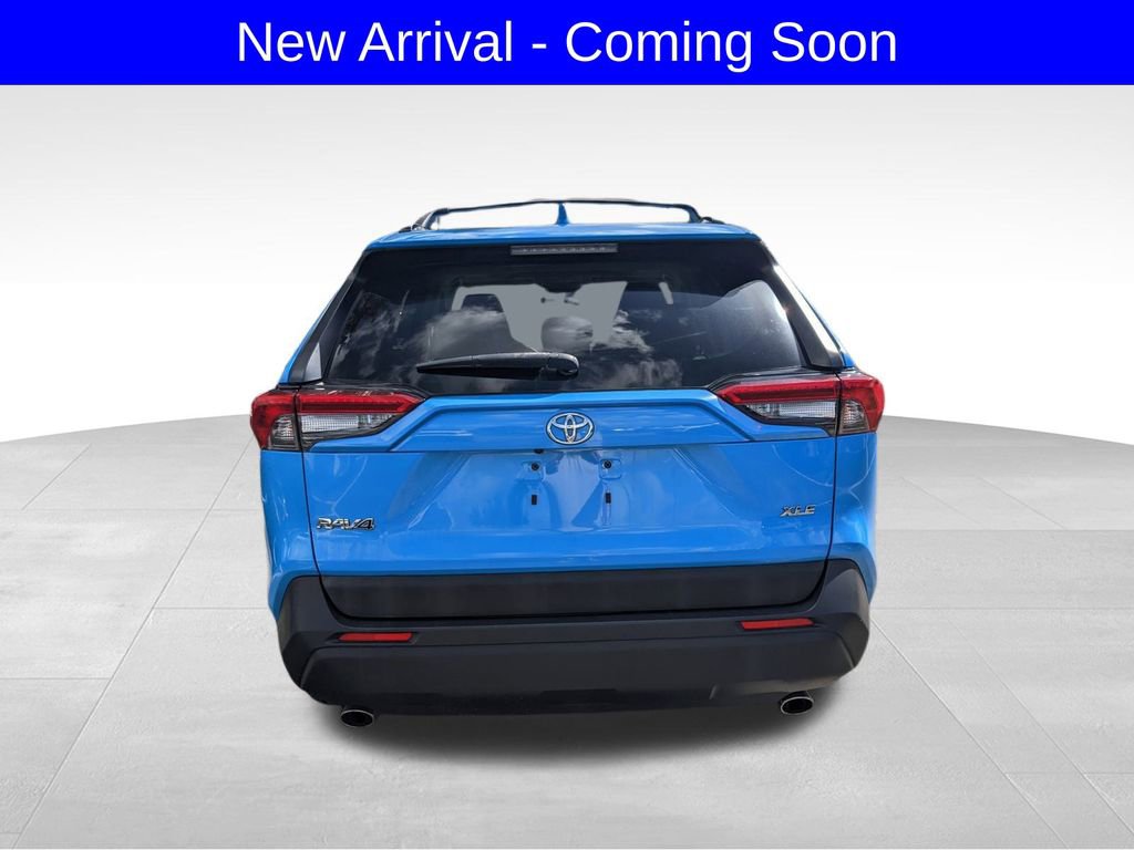 Used 2019 Toyota RAV4 XLE Premium image 4