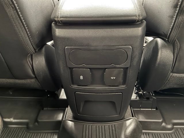 Certified 2023 Ford Explorer XLT w/ Equipment Group 202A AWD/4WD image 10