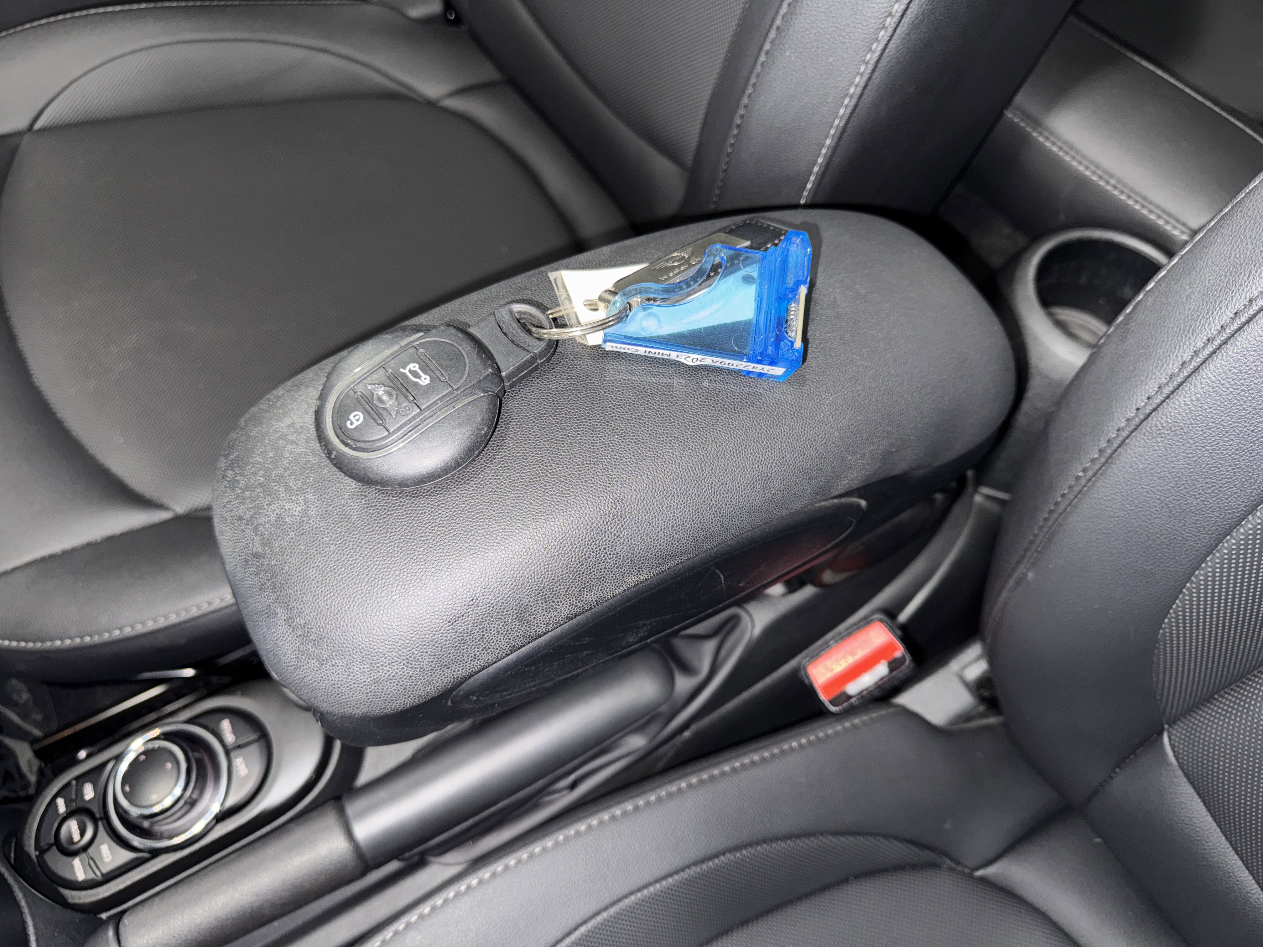 Used 2023 MINI Cooper Convertible FWD image 29