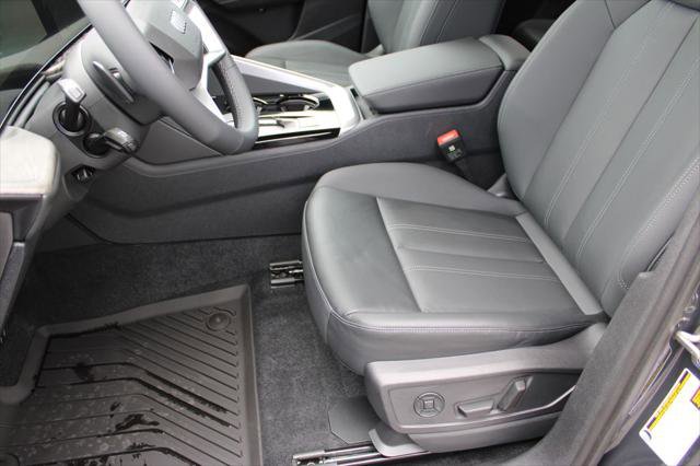 Certified 2025 Audi Q5 Premium w/ Premium Plus AWD/4WD image 22
