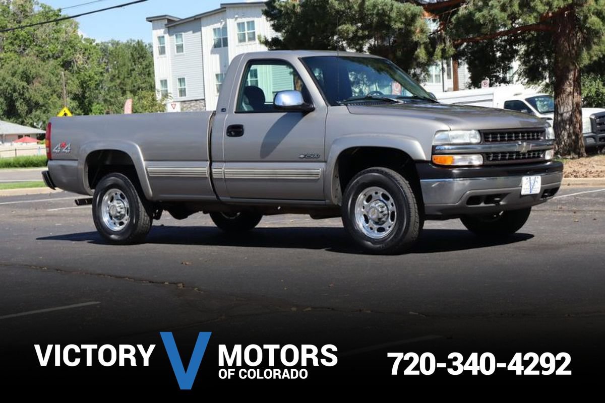 Used 1999 Chevrolet Silverado 2500 LS w/ Firm Ride Suspension Pkg AWD/4WD image 1