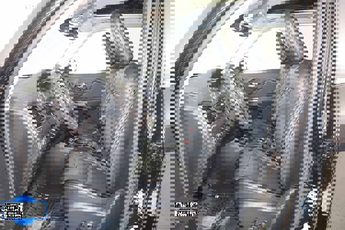 Used 2022 Jeep Cherokee Limited image 11