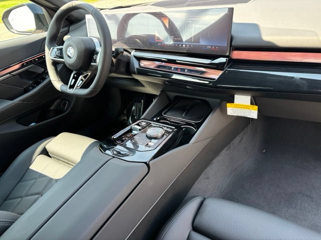 New 2027 BMW 530i xDrive w/ M Sport Package AWD/4WD image 28