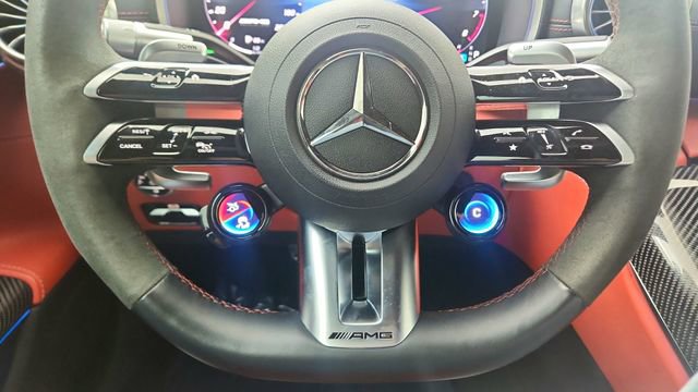 Used 2023 Mercedes-Benz SL 55 AMG 4MATIC image 41